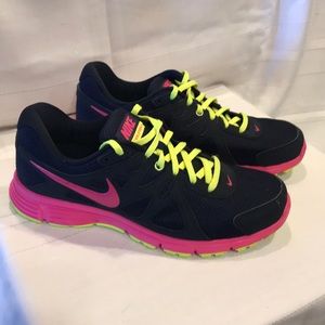 Women’s Nike Revolution 2 Size 8 1/2